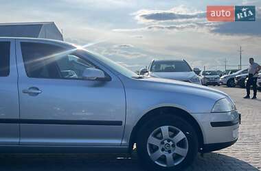 Лифтбек Skoda Octavia 2008 в 