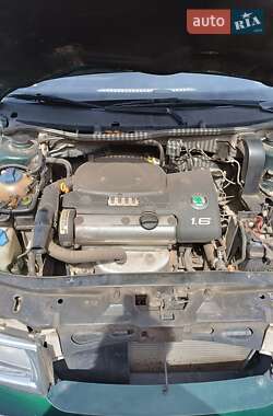 Лифтбек Skoda Octavia 2001 в 