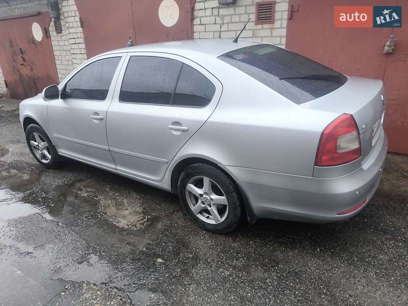 Ліфтбек Skoda Octavia 2009 в Києві фото 3 Ліфтбек Skoda Octavia 2009 в Києві