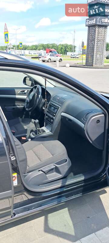 Универсал Skoda Octavia 2011 в Луцке