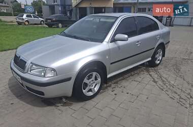 Лифтбек Skoda Octavia 2005 в Долине
