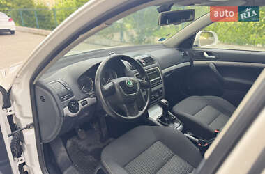 Универсал Skoda Octavia 2011 в 