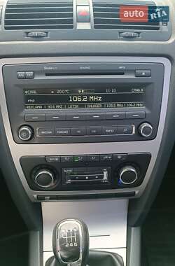 Лифтбек Skoda Octavia 2012 в 