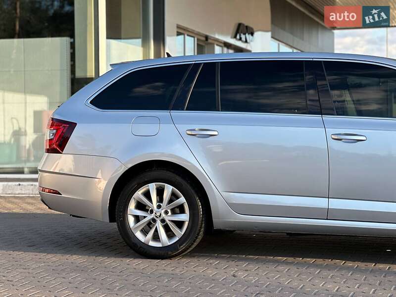 Универсал Skoda Octavia 2019 в Луцке