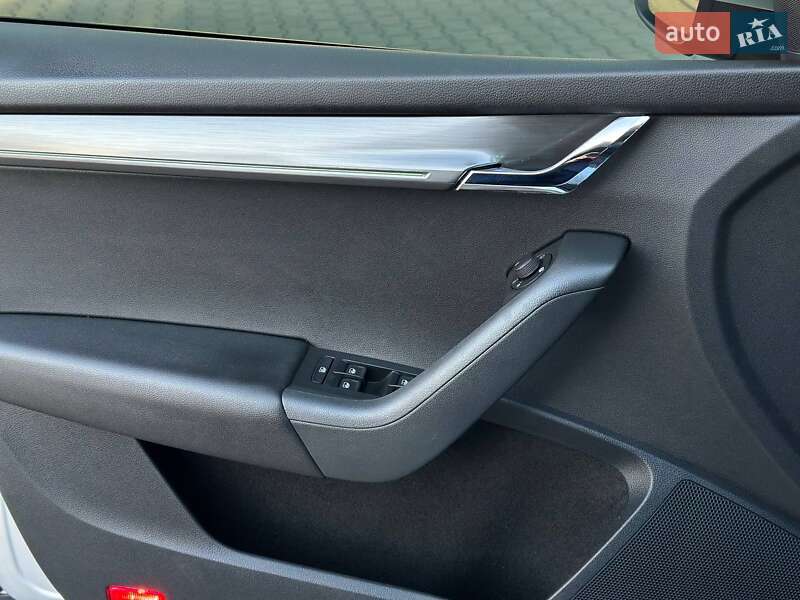 Универсал Skoda Octavia 2019 в Луцке
