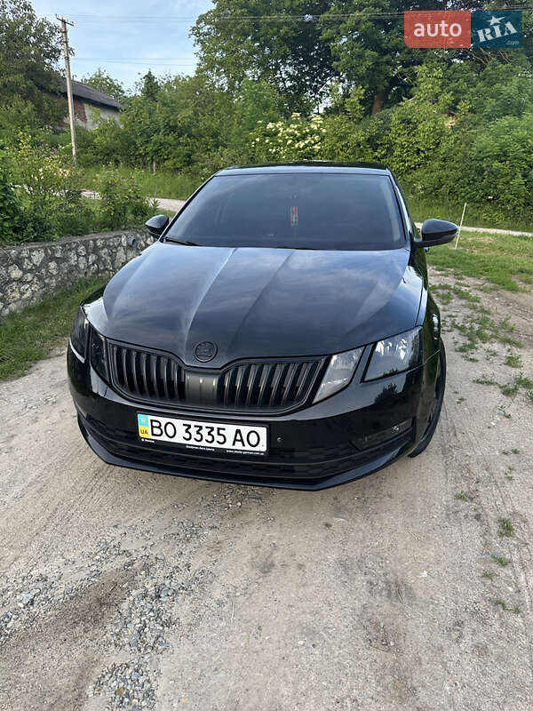 Лифтбек Skoda Octavia 2017 в Теребовле