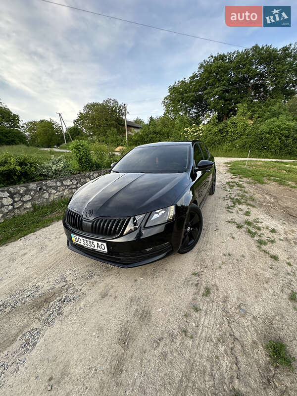 Лифтбек Skoda Octavia 2017 в Теребовле