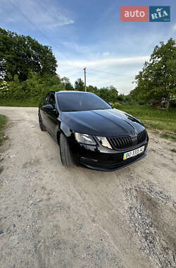 Лифтбек Skoda Octavia 2017 в 