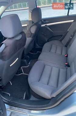 Лифтбек Skoda Octavia 2005 в 