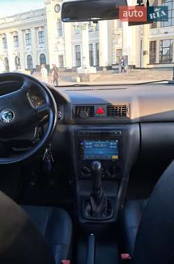 Ліфтбек Skoda Octavia 2006 в 