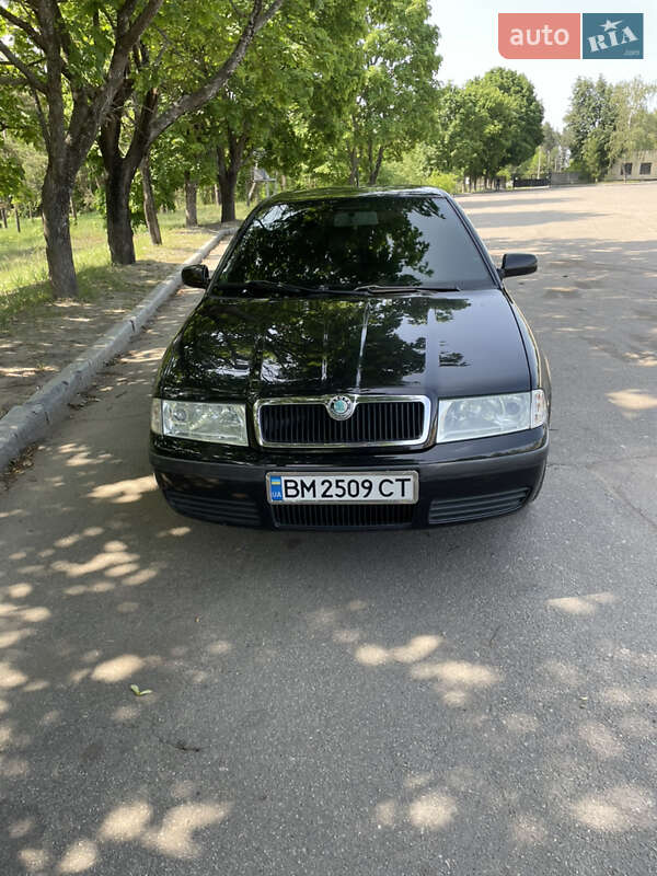 Лифтбек Skoda Octavia 2002 в Сумах