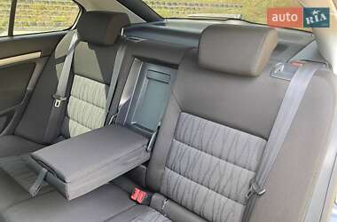 Лифтбек Skoda Octavia 2012 в 