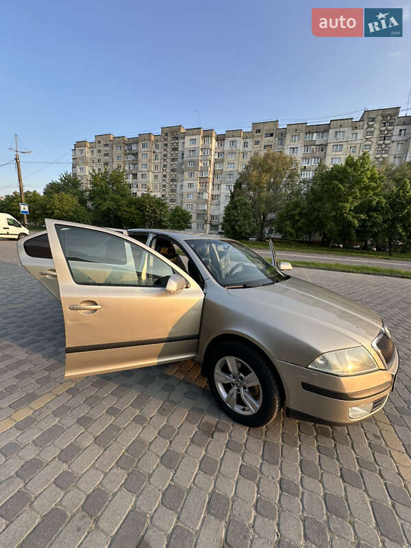 Лифтбек Skoda Octavia 2005 в Хмельницком