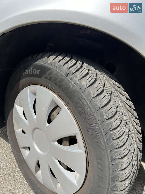Лифтбек Skoda Octavia 2001 в Киеве