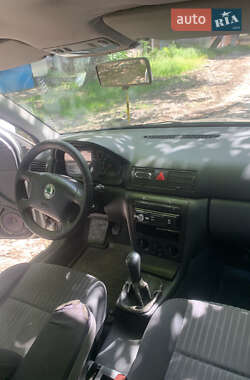 Лифтбек Skoda Octavia 2001 в 