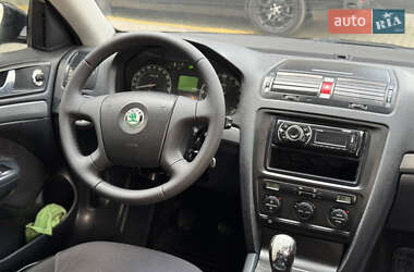 Лифтбек Skoda Octavia 2005 в 
