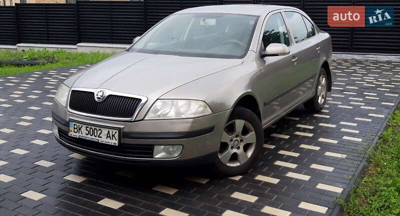 Ліфтбек Skoda Octavia 2007 в Рівному