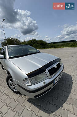 Универсал Skoda Octavia 2003 в Голованевске