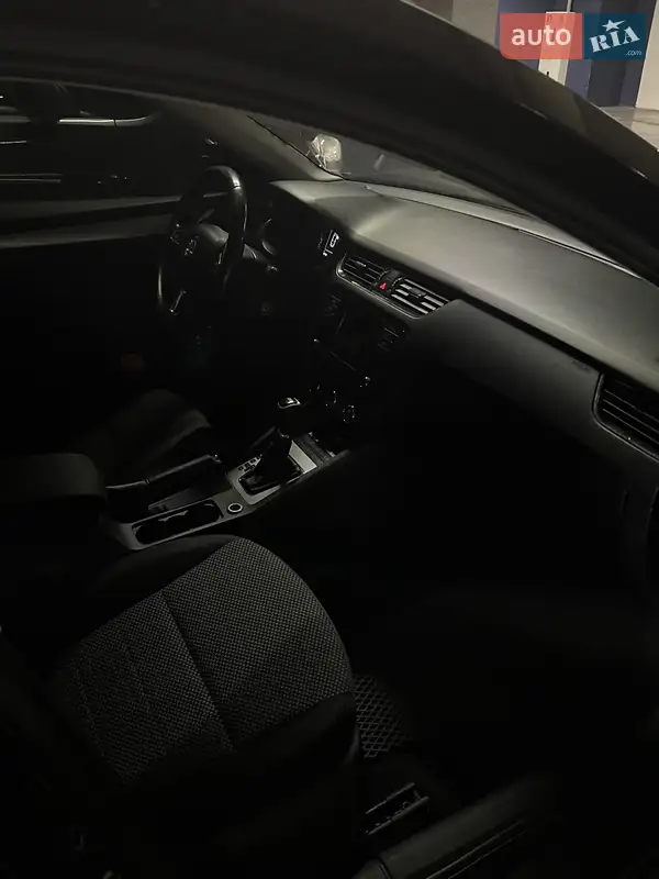 Skoda Octavia 2016 VIN TMBAC2NE5GB007004 фото оголошення 7 з 51