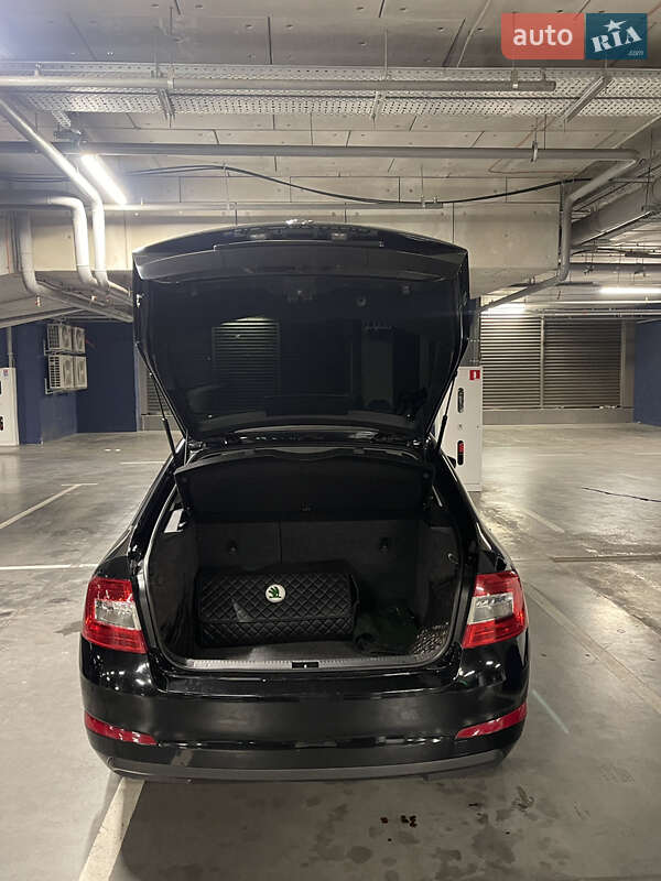 Ліфтбек Skoda Octavia 2016 в Харкові