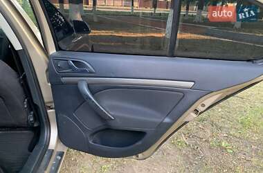 Лифтбек Skoda Octavia 2004 в 