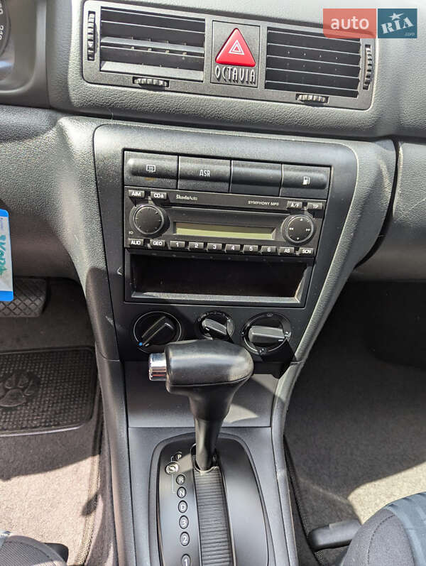 Універсал Skoda Octavia 2006 в Чернігові