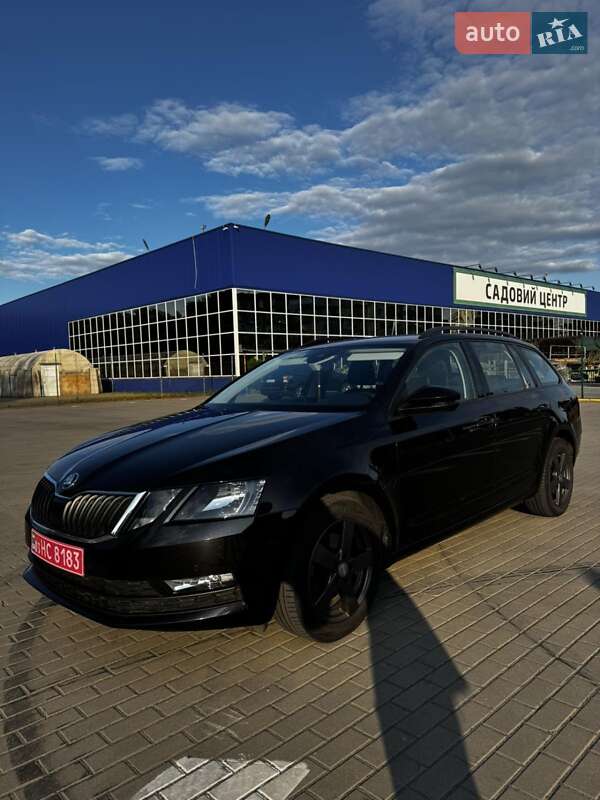 Универсал Skoda Octavia 2019 в Сумах