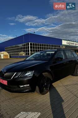 Универсал Skoda Octavia 2019 в 