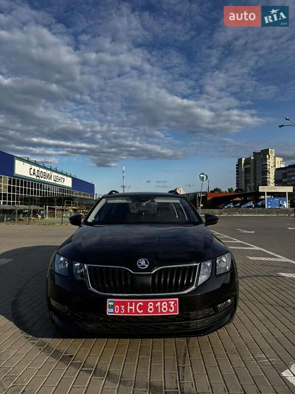 Универсал Skoda Octavia 2019 в Сумах