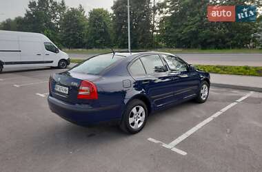 Лифтбек Skoda Octavia 2011 в 