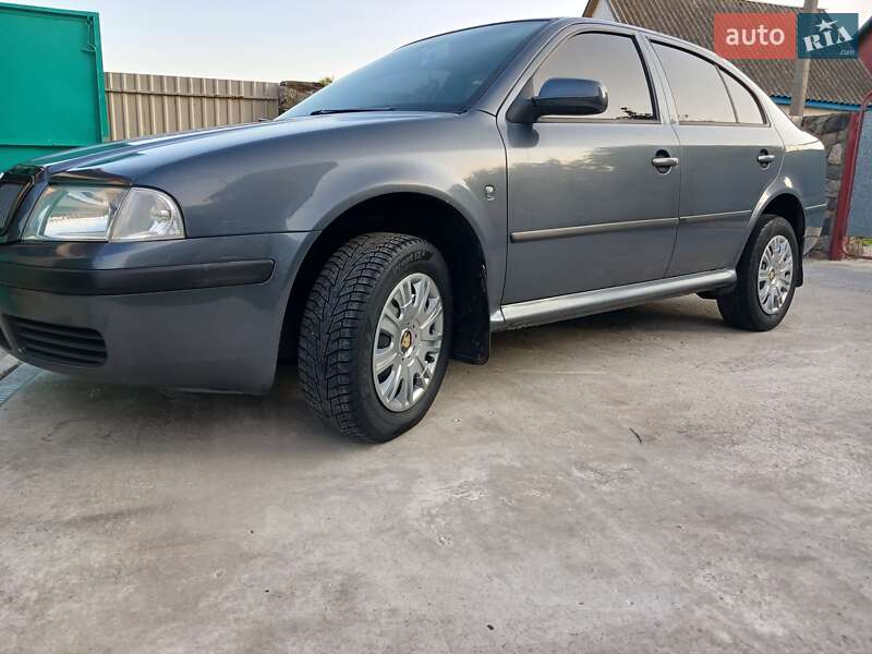 Лифтбек Skoda Octavia 2009 в Чернобае