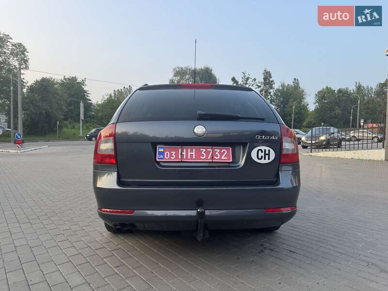 Универсал Skoda Octavia 2010 в Ровно