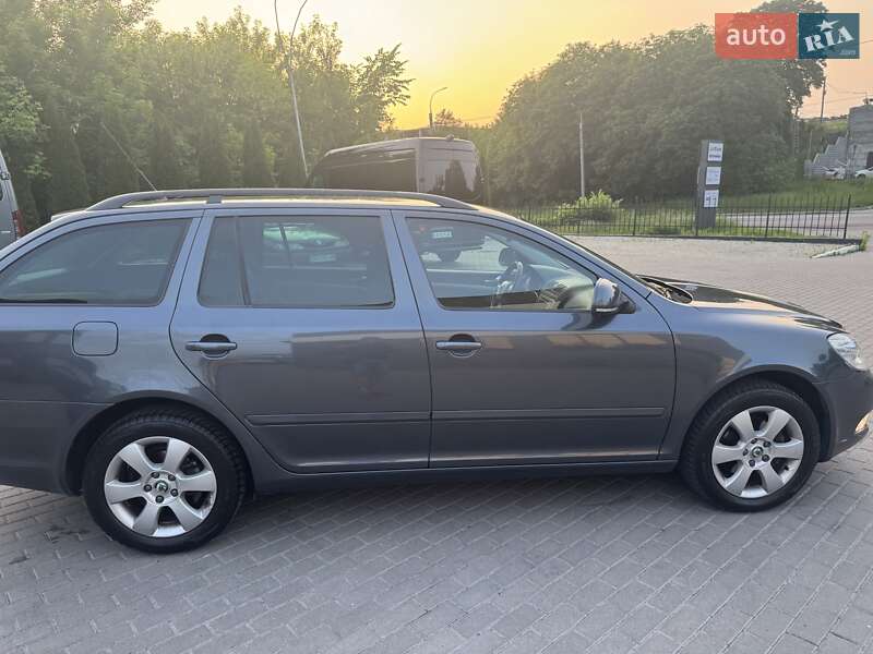 Универсал Skoda Octavia 2010 в Ровно