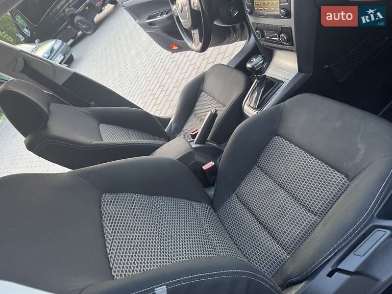 Универсал Skoda Octavia 2010 в Ровно
