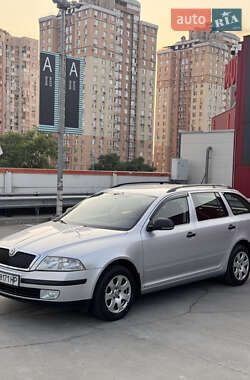 Универсал Skoda Octavia 2012 в 