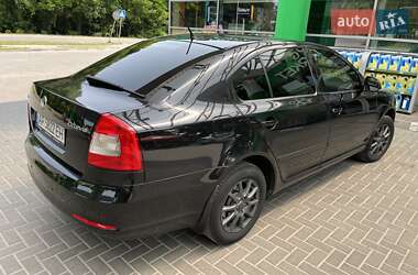 Лифтбек Skoda Octavia 2012 в 