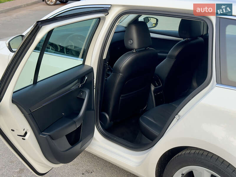 Универсал Skoda Octavia 2020 в Житомире