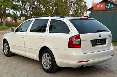 Универсал Skoda Octavia 2011 в 