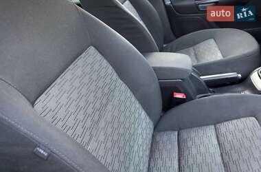 Универсал Skoda Octavia 2011 в 