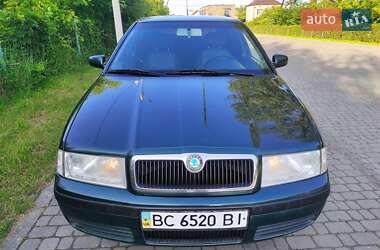 Лифтбек Skoda Octavia 2006 в Городке