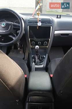 Лифтбек Skoda Octavia 2013 в 