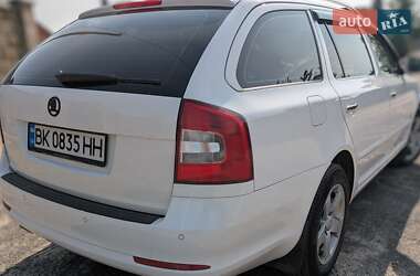 Универсал Skoda Octavia 2011 в 