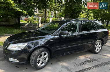 Универсал Skoda Octavia 2011 в 