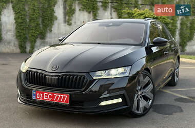 Универсал Skoda Octavia 2021 в 