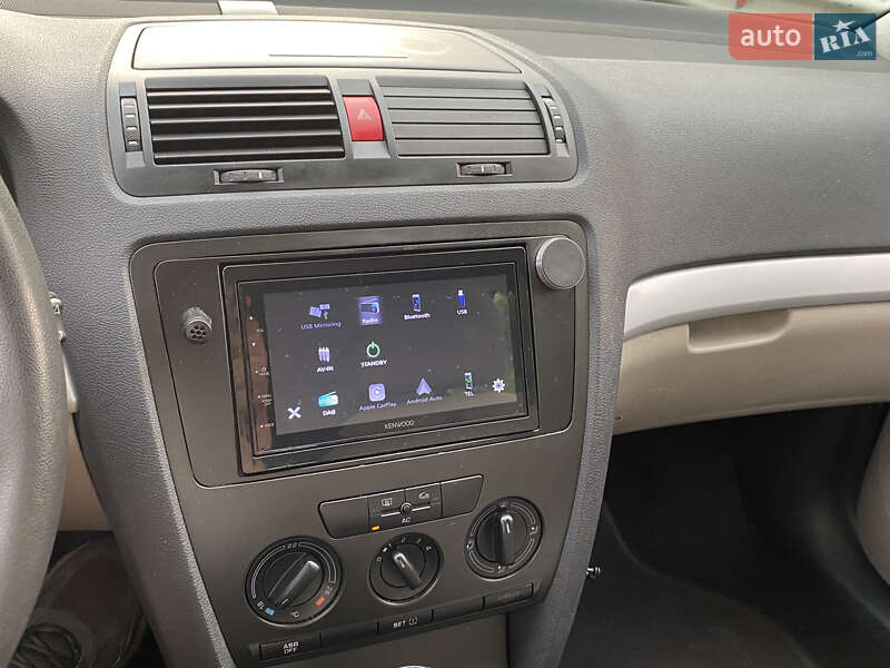 Ліфтбек Skoda Octavia 2007 в Ірпені