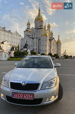 Універсал Skoda Octavia 2009 в Почаєві