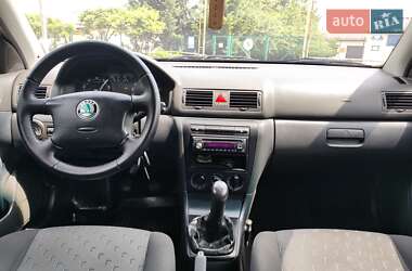 Лифтбек Skoda Octavia 2008 в 