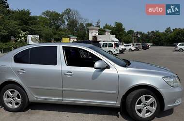 Лифтбек Skoda Octavia 2012 в 
