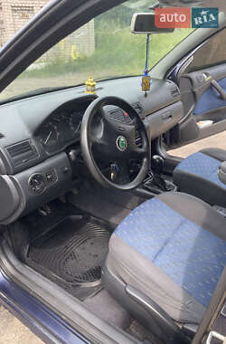 Ліфтбек Skoda Octavia 2002 в 