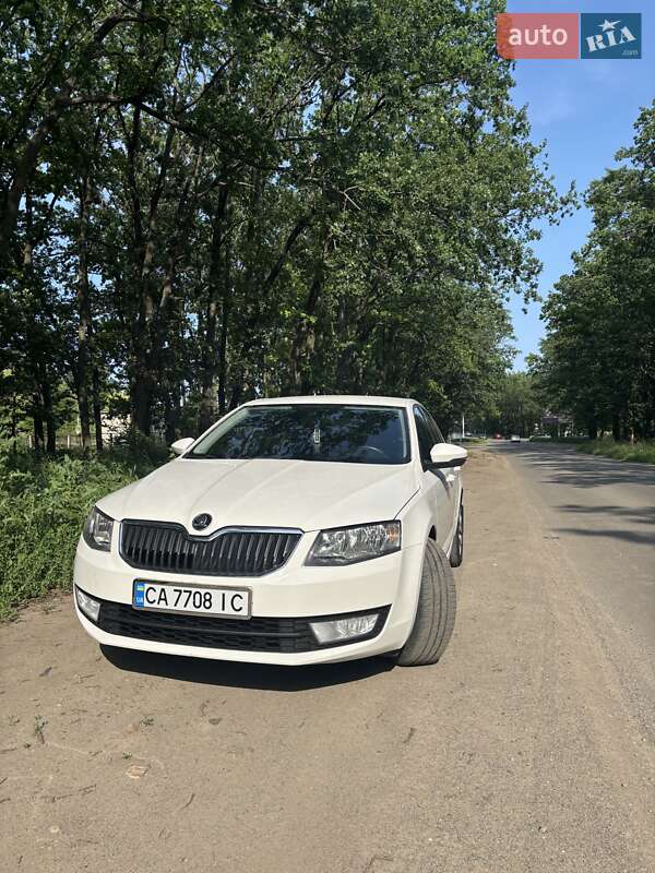 Лифтбек Skoda Octavia 2016 в Умани